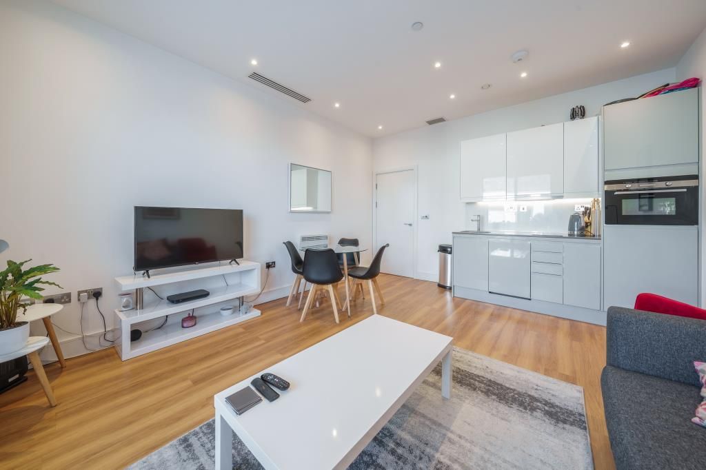 Property photo 2 of 20 Reception