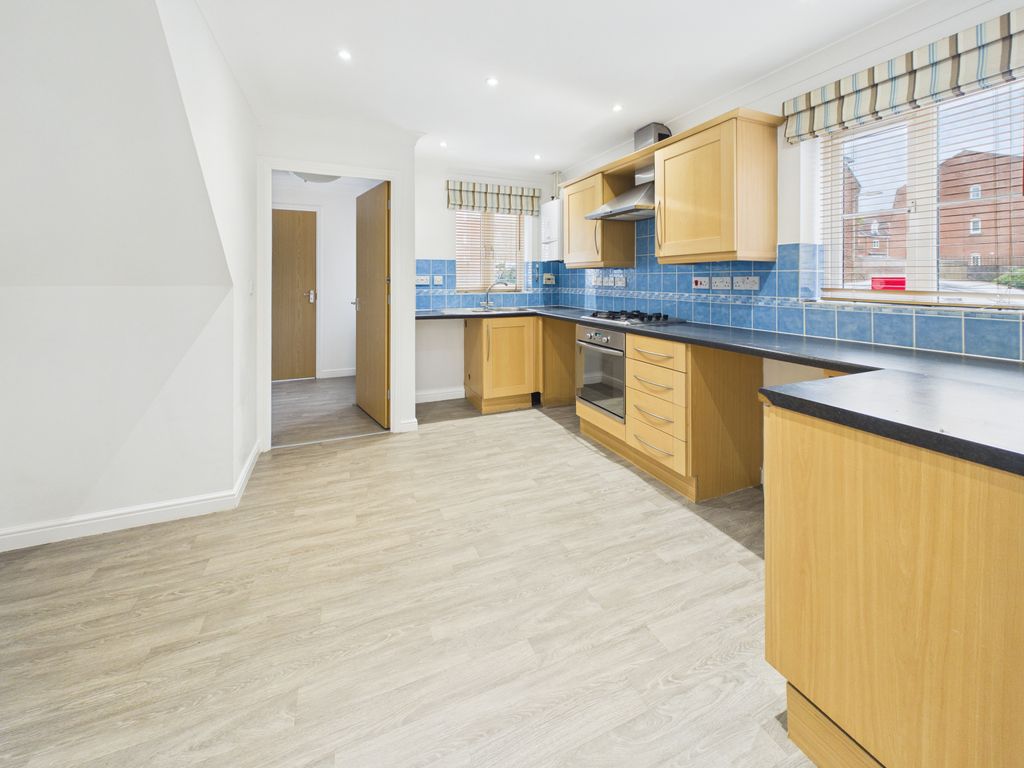 Property photo 3 of 17 Gallery