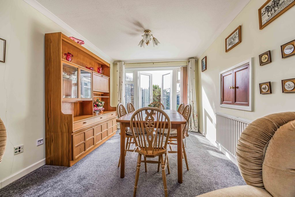 Property photo 3 of 15 Photo 8