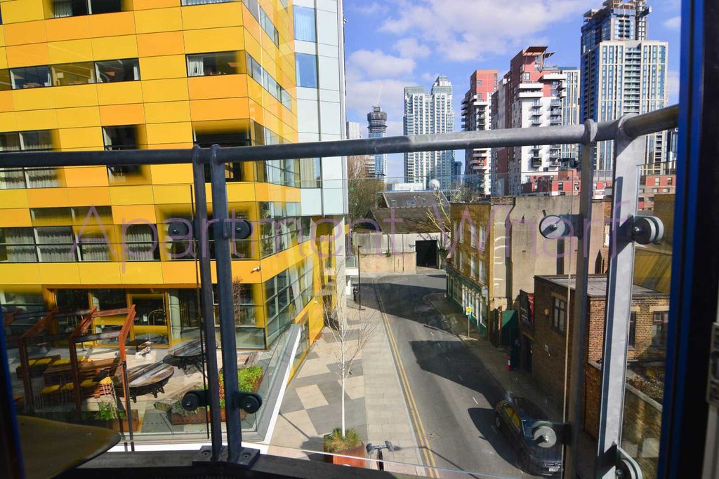 Property photo 2 of 6