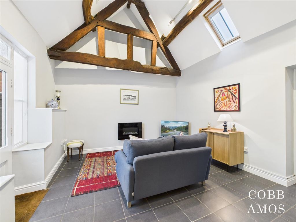 Property photo 2 of 14 Cam02803G0-Pr0247-Still003.Jpg