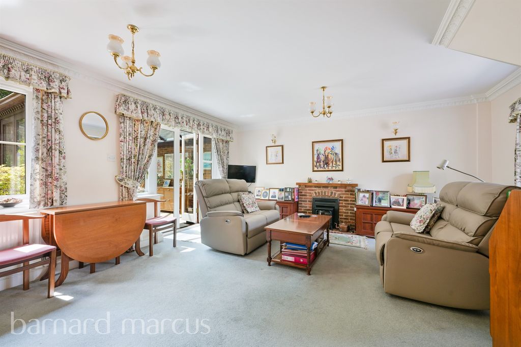 Property photo 3 of 16