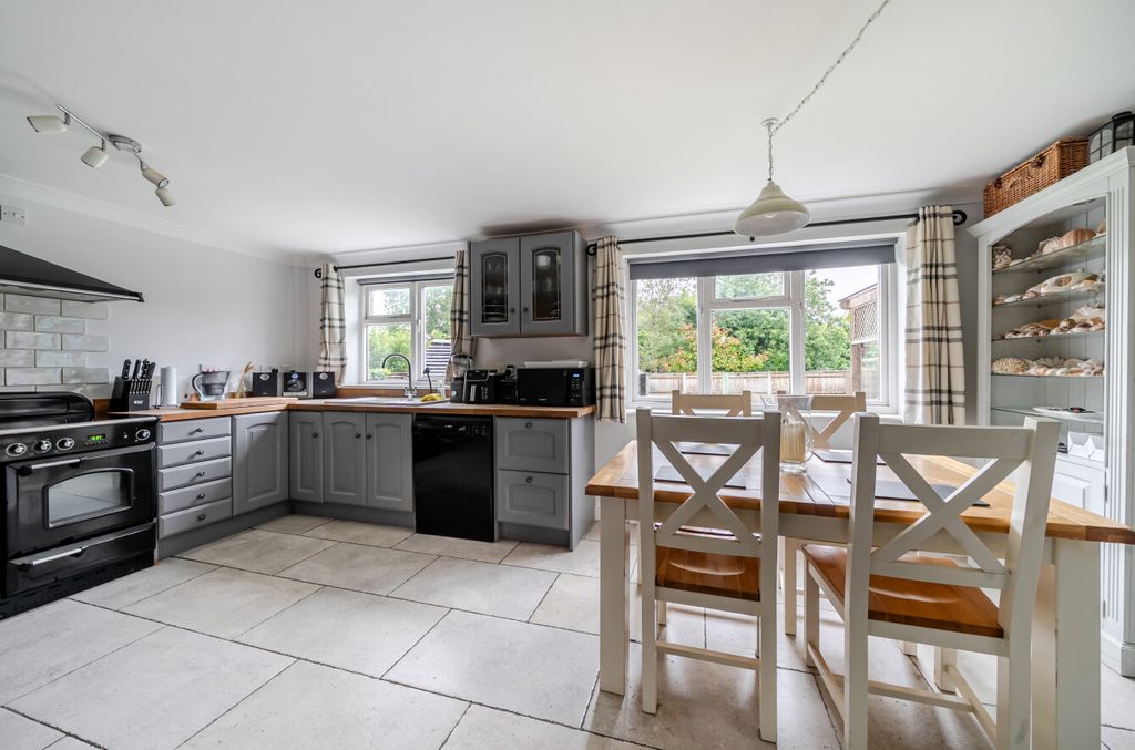 Property photo 2 of 20 1477618-27-6A2A7F...