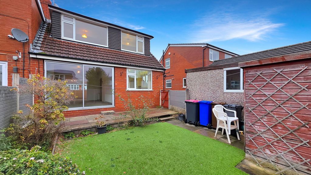 Property photo 3 of 21