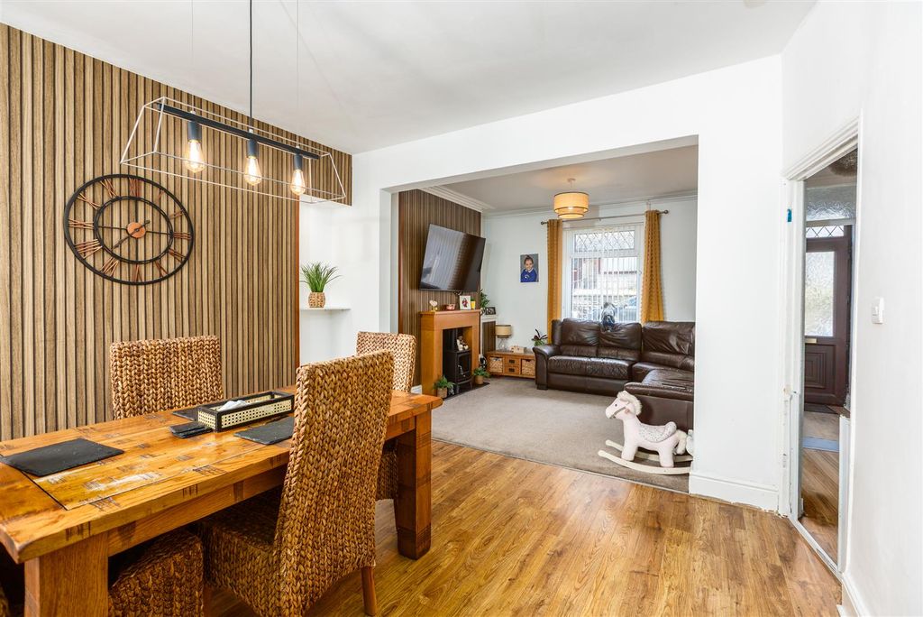 Property photo 3 of 21 Cz0A0177-Edit.Jpg