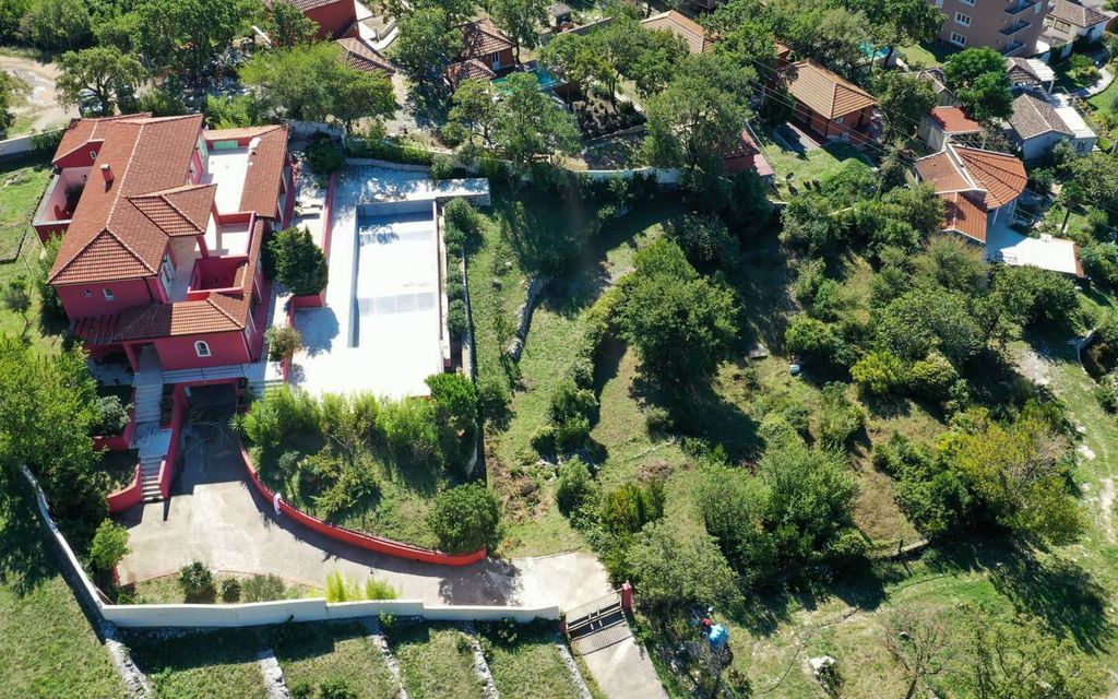 Property photo 3 of 6 <Alttext/>
