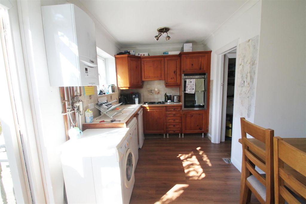 Property photo 2 of 13 Kitchen Diner