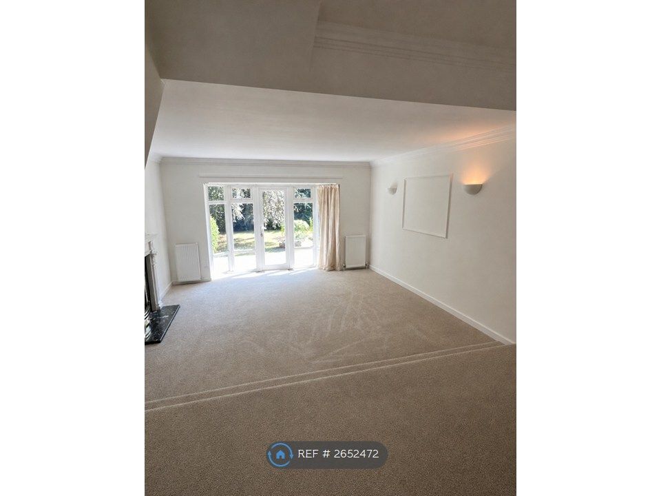 Property photo 2 of 17 Open Plan Living Area