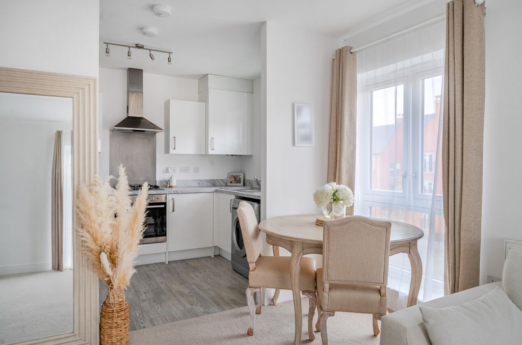 Property photo 3 of 8 1380187-23-690Dfa...