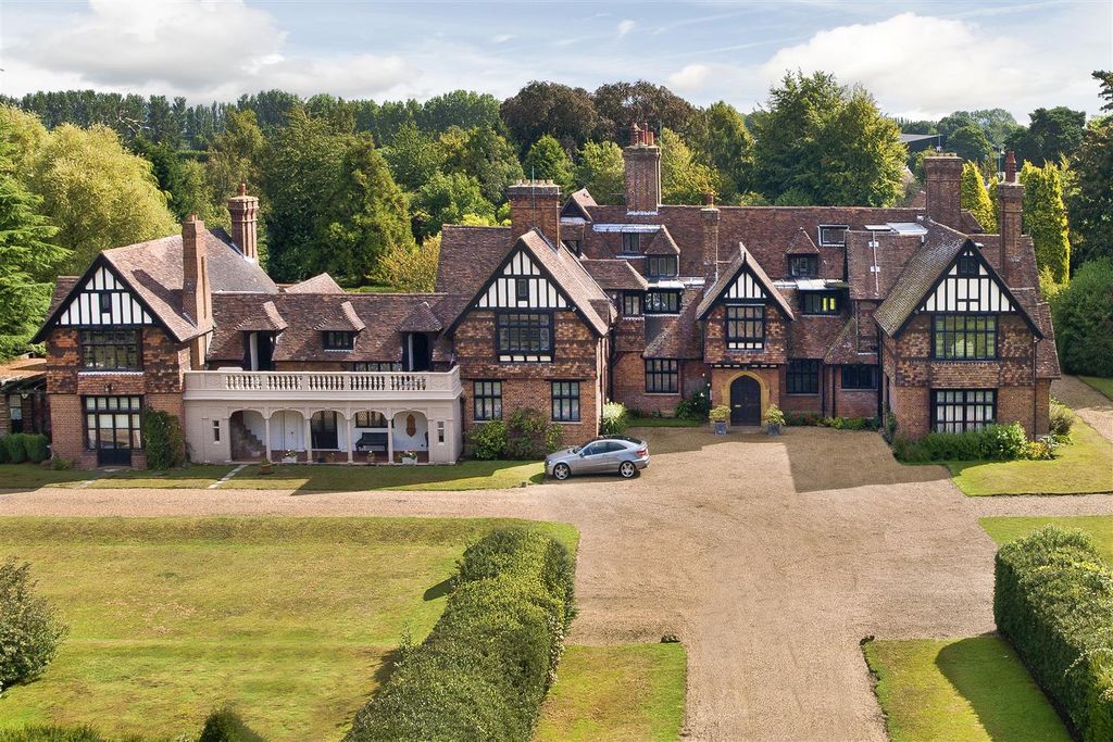 Property photo 1 of 28 Rumwoodcourt.Jpg