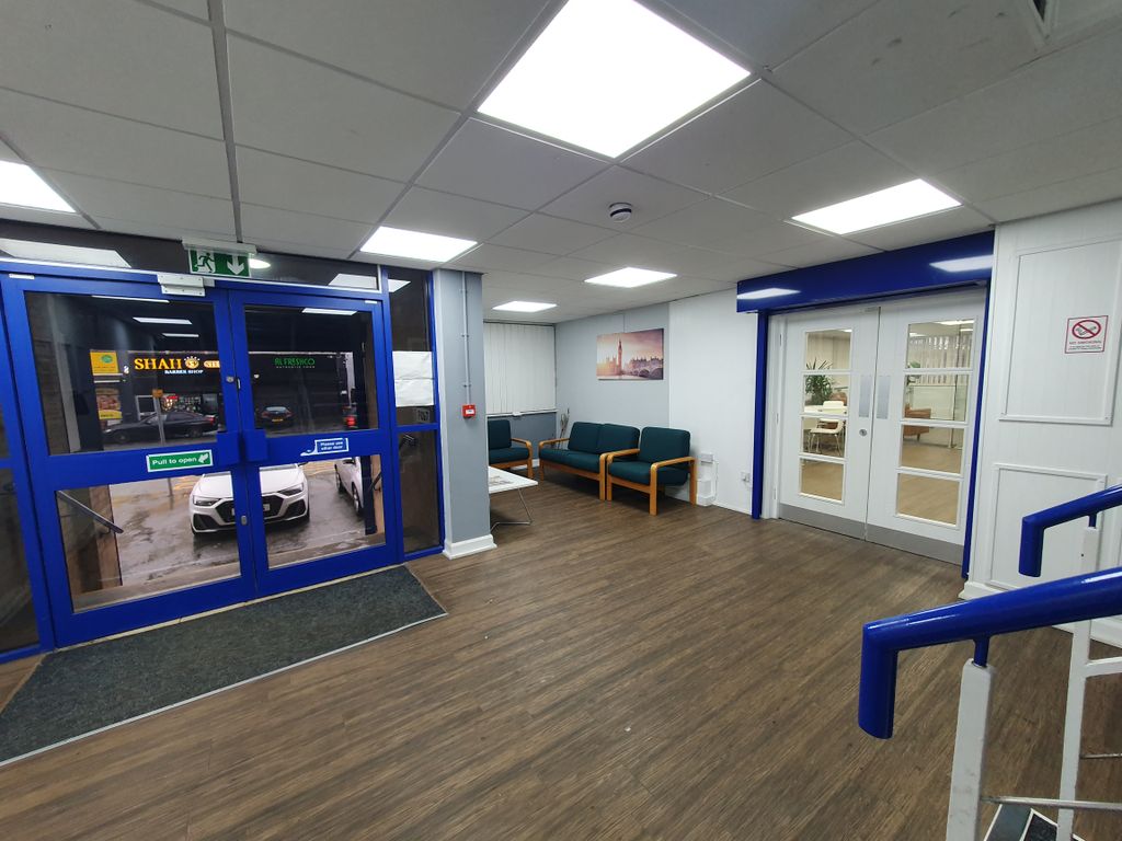 Property photo 2 of 21