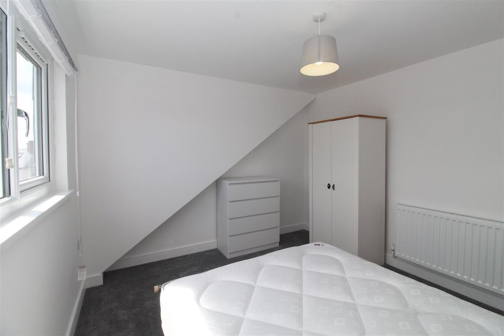 Property photo 3 of 6 G-0Ht2T8Aekoesoscf-A9W.Jpg