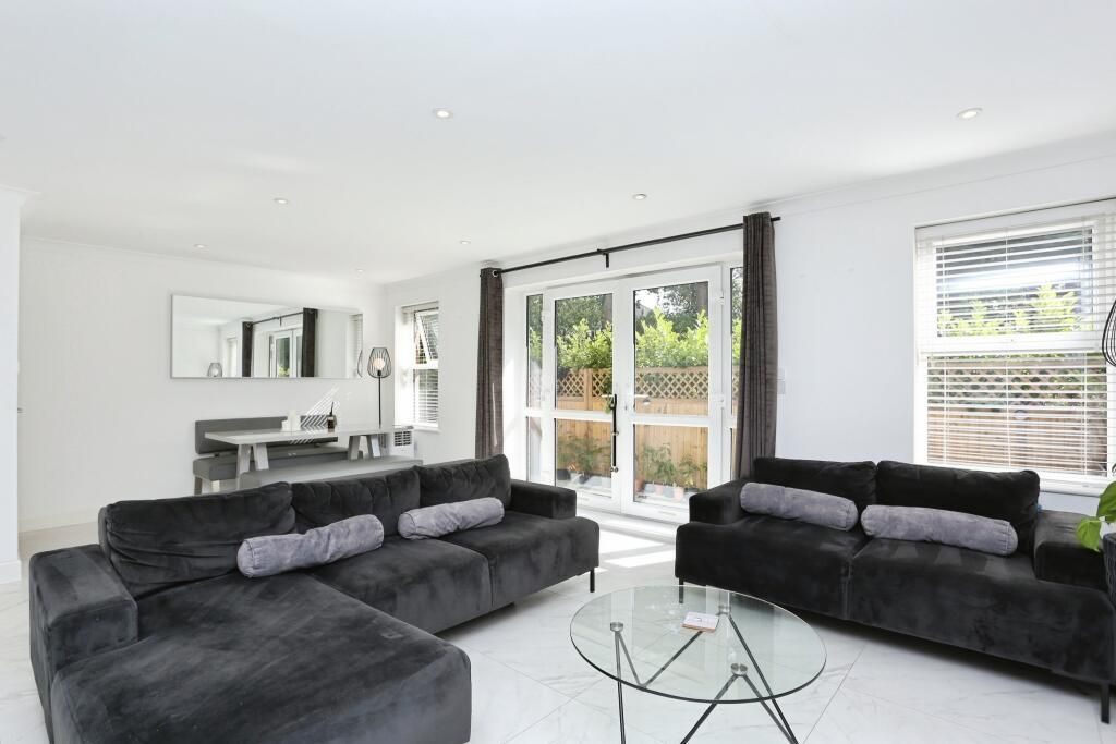 Property photo 3 of 17 66d536B3A652Ecbeec4c70ee0F1E786d.Jpeg
