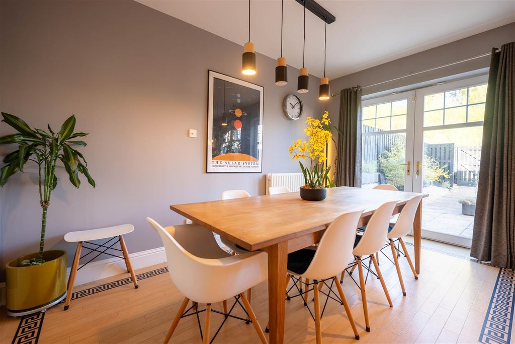 Additional image 6 of 4 bed property for saleGraybank Road, Perth PH2
