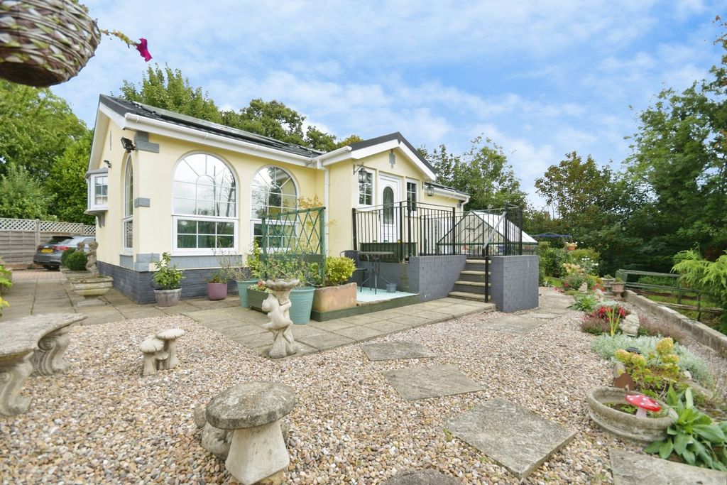 Property photo 1 of 24 Pbox-Img.Jpg
