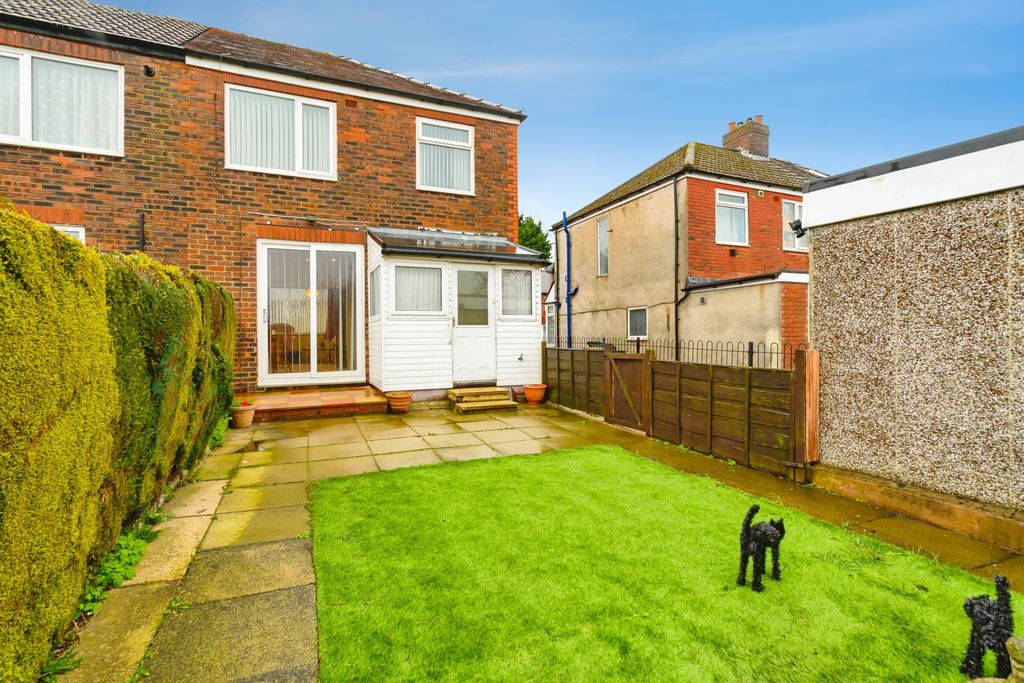 Property photo 2 of 15