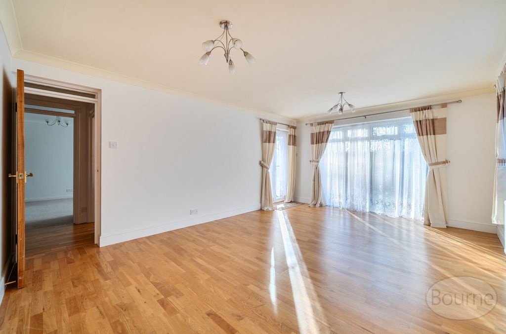 Property photo 2 of 12 1dc7Ae25-68Be-4E2...