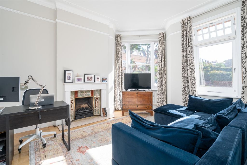 Property photo 1 of 12 Phoenix Lodge Mansions