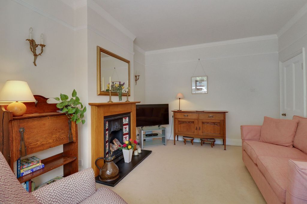 Property photo 3 of 22