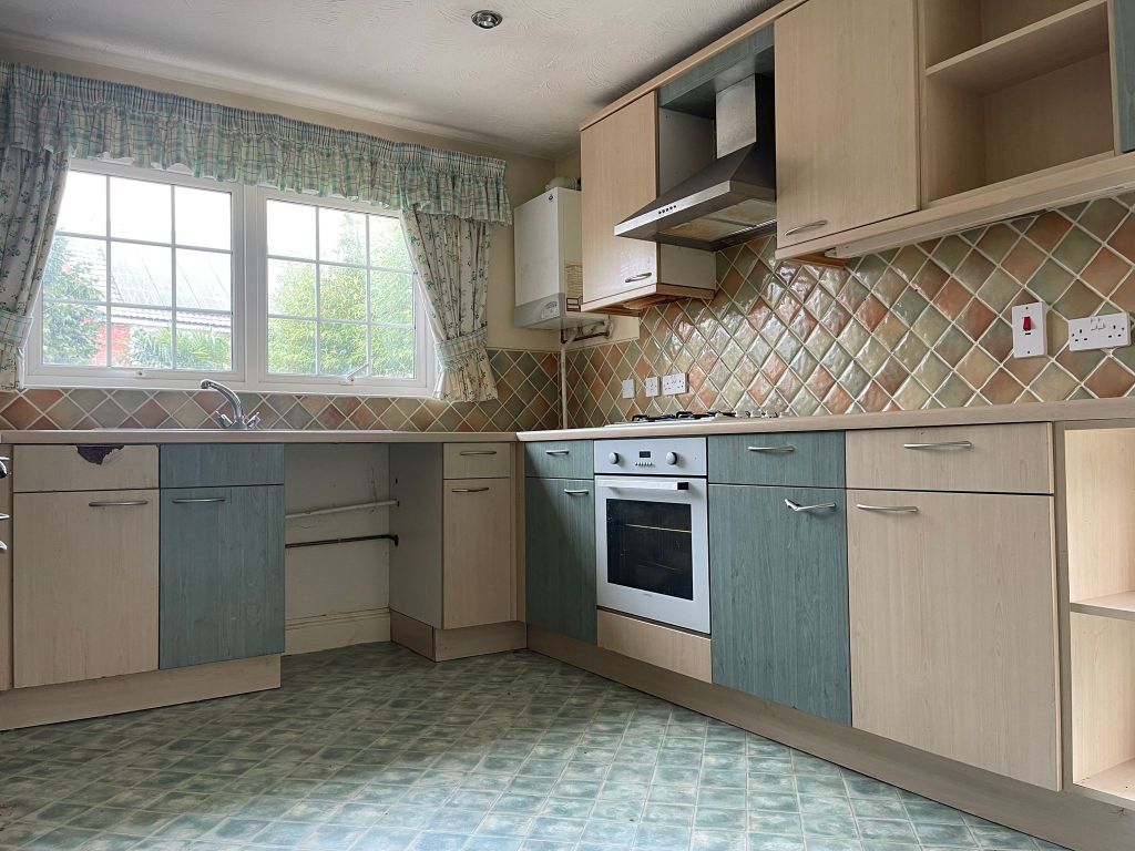 Property photo 2 of 13