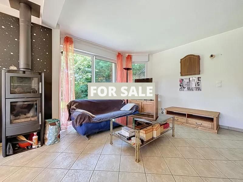 Property photo 3 of 12