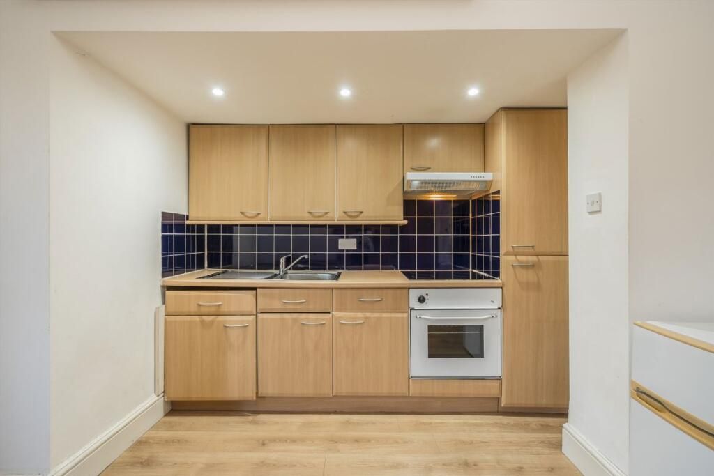 Property photo 3 of 5