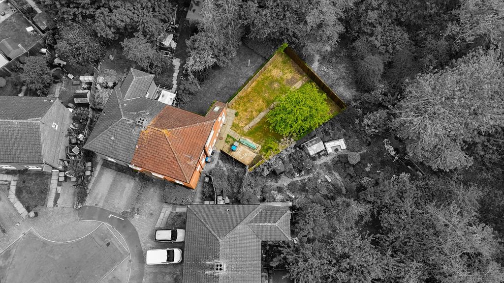 Property photo 2 of 18 Plot