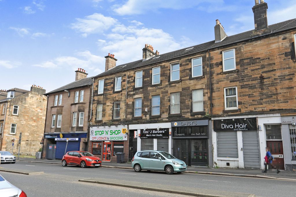 4 bed flat for sale Paisley