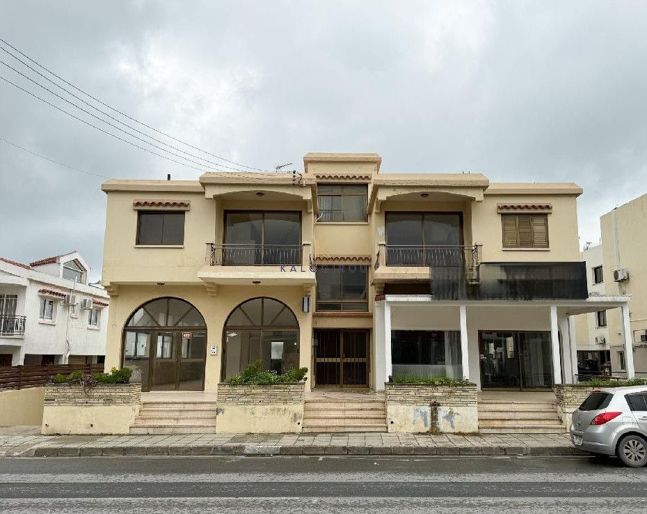 Property photo 1 of 13