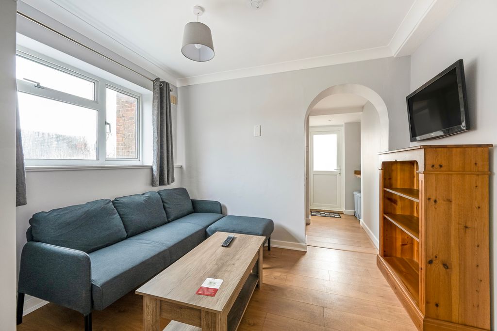 Property photo 2 of 20 Dsc_3351 Copy