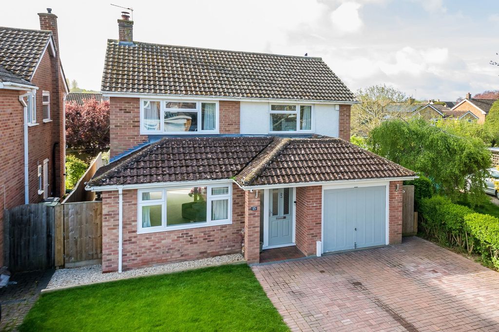 Property photo 1 of 19