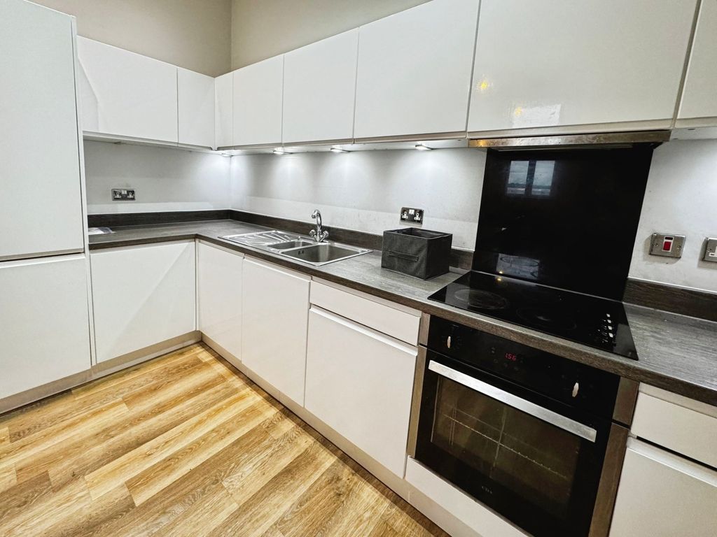 Property photo 2 of 8 Picture No. 01