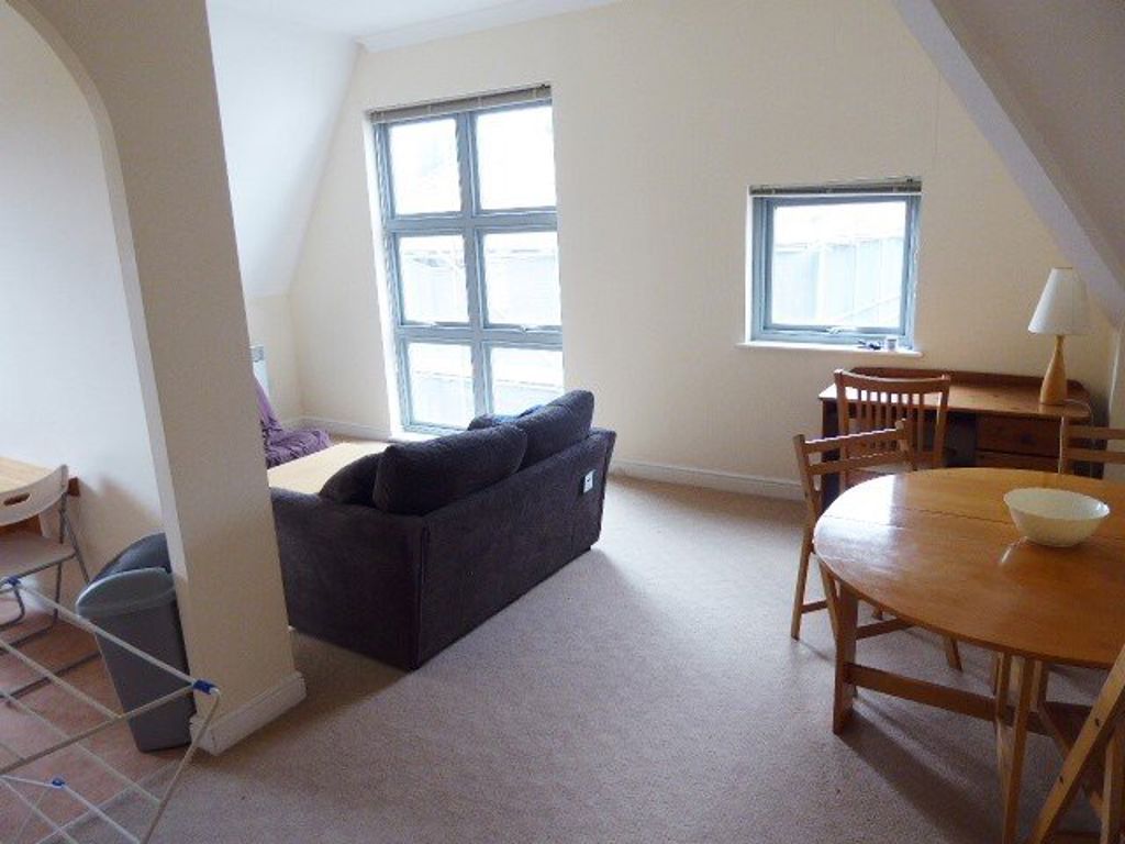 Property photo 3 of 6