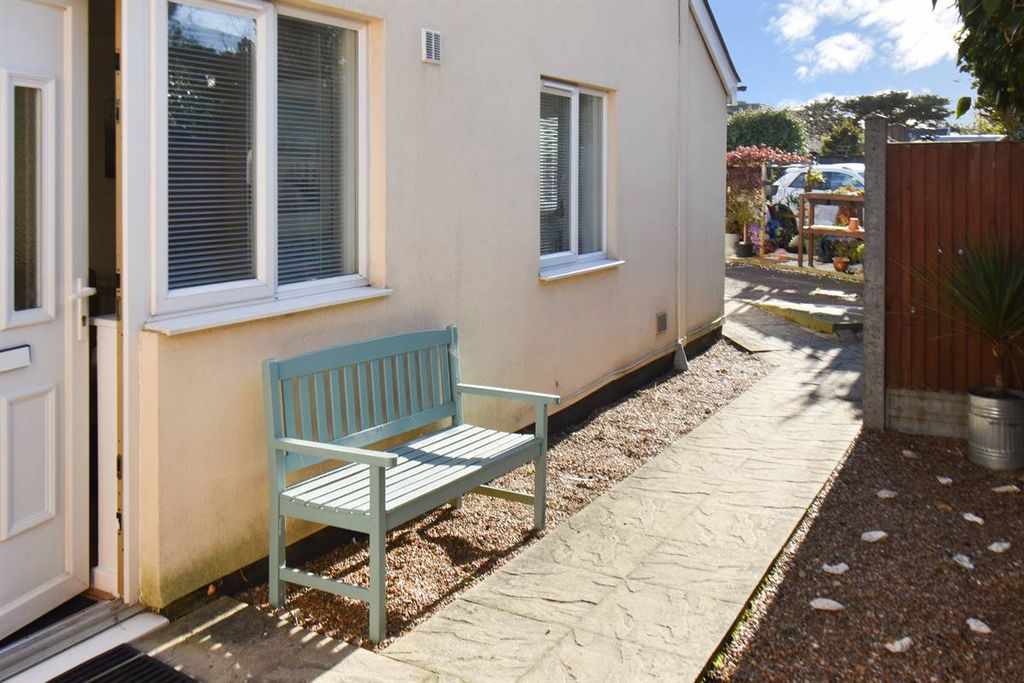 Property photo 3 of 15