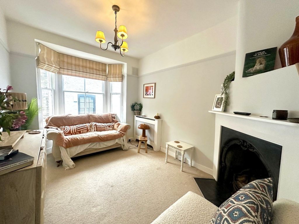 Property photo 2 of 14 Picture No. 03