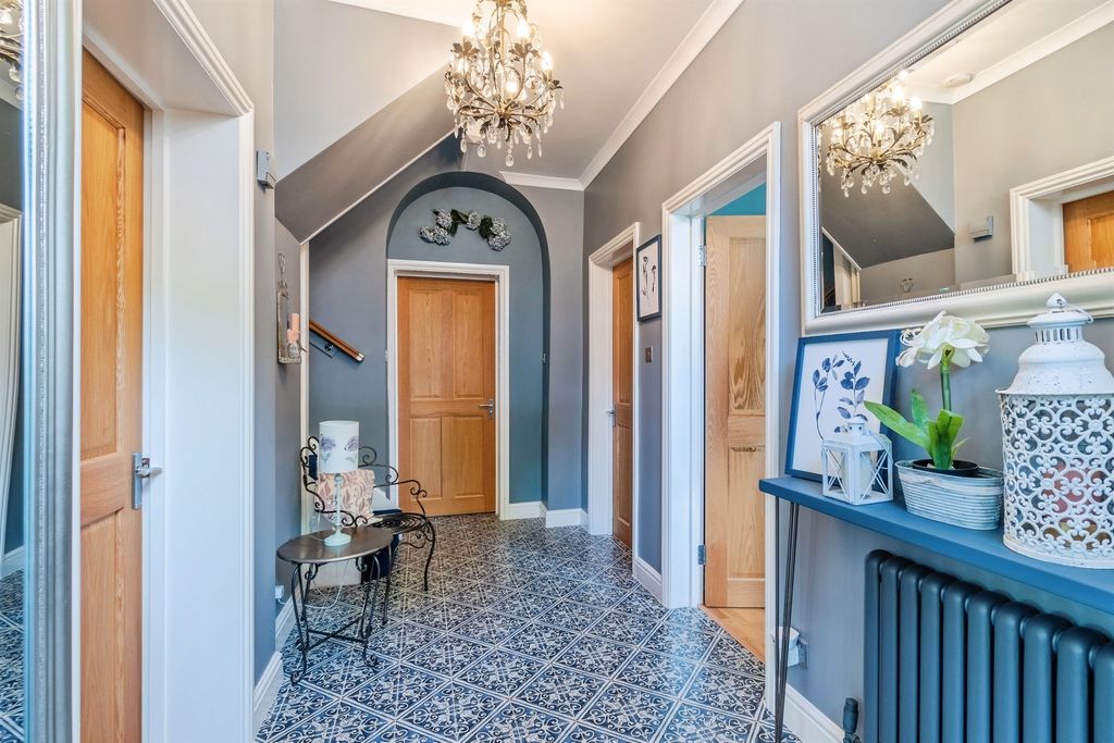 3 bed property for saleAcademy Drive, Corsham SN13
