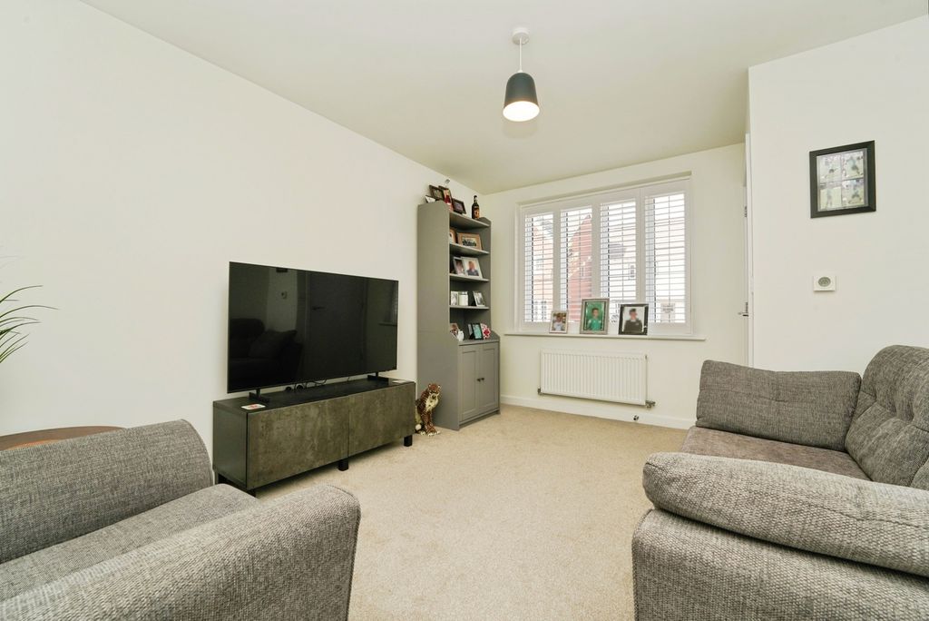 Property photo 2 of 13 Pbox-Img.Jpg