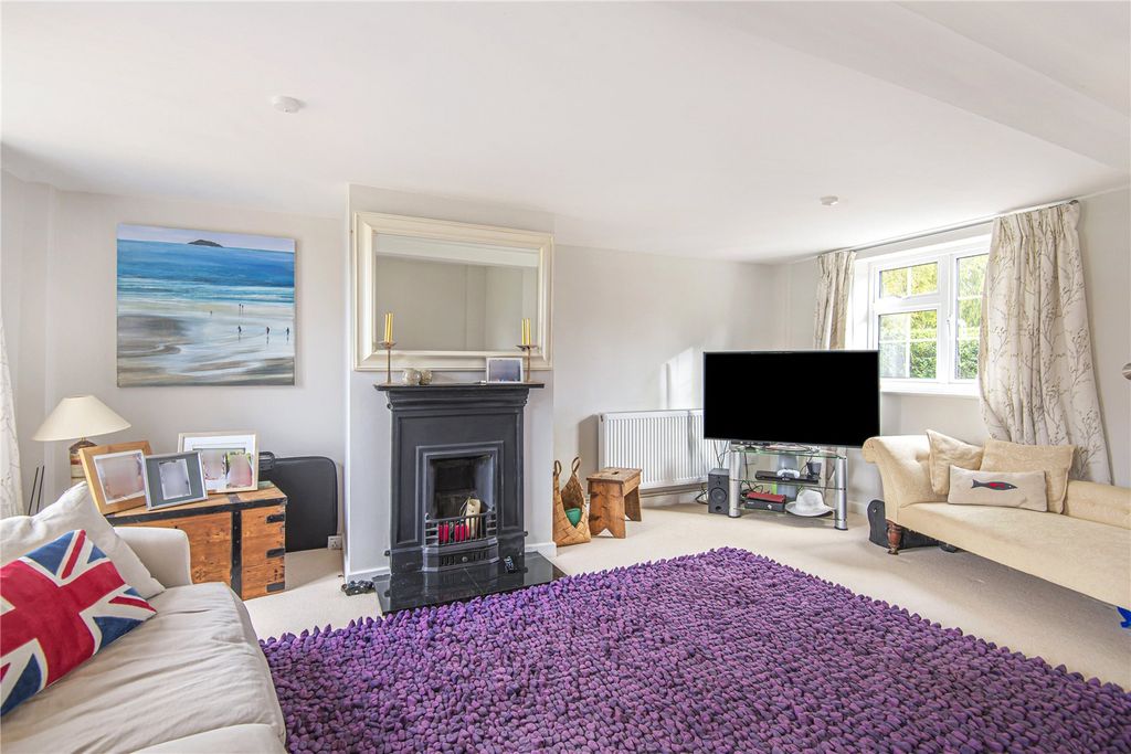 Property photo 2 of 14 Reception Room