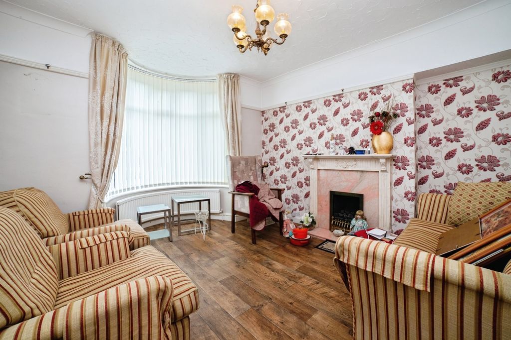 Property photo 2 of 26 Pbox-Img.Jpg