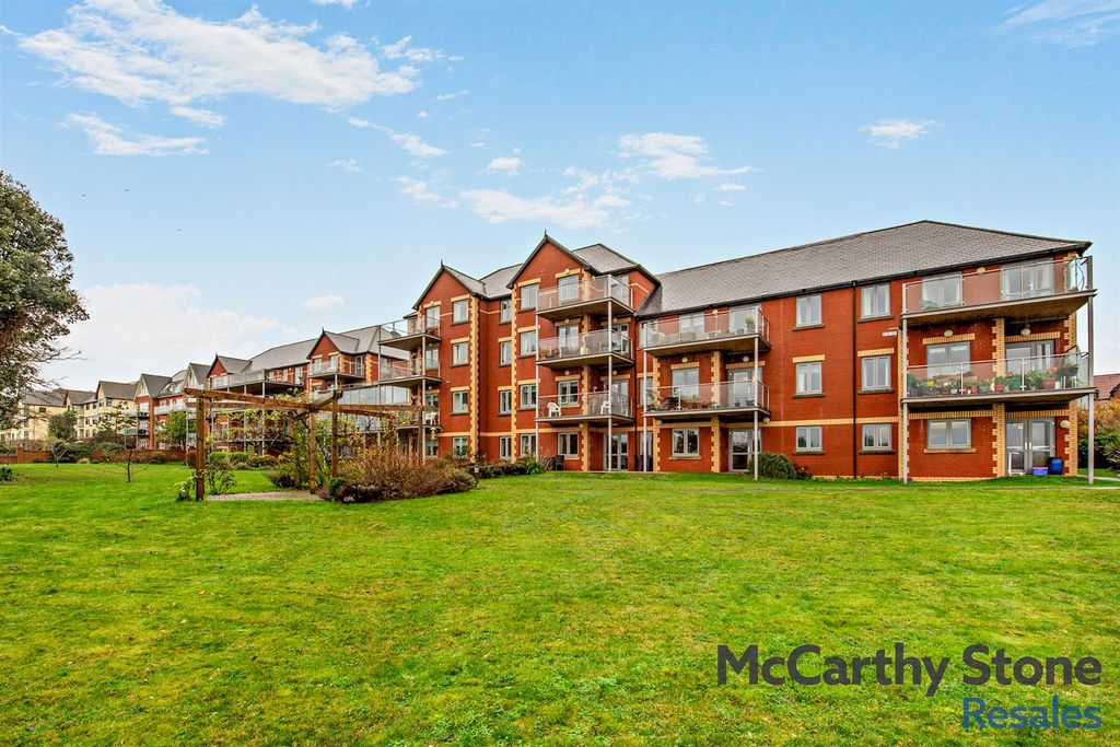 Property photo 1 of 23 Roswell Court