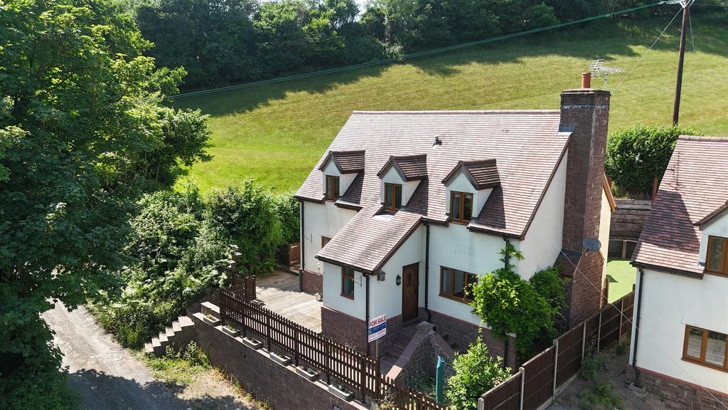 Property photo 1 of 32