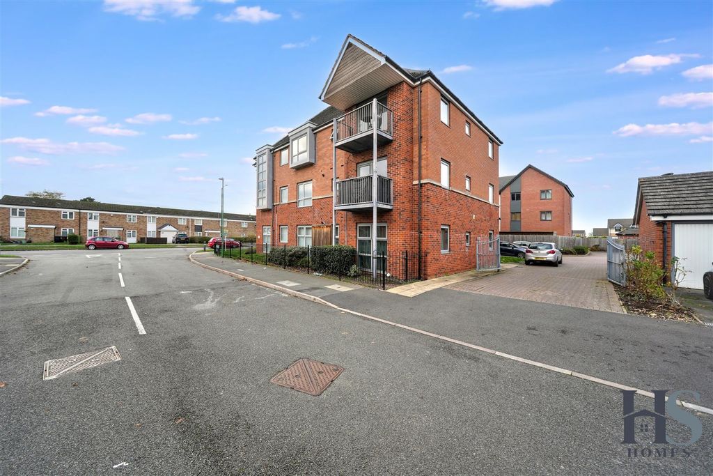 Property photo 2 of 13 Side.Jpg