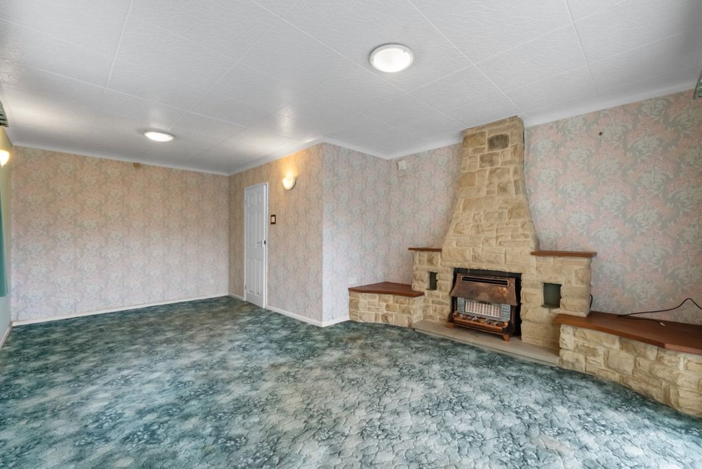 Property photo 3 of 11 Picture No. 02