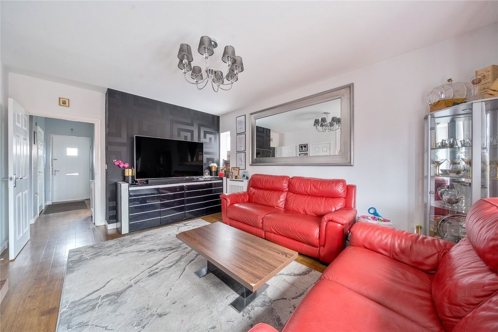 Property photo 3 of 12 Sitting Room