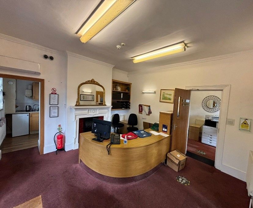 Property photo 2 of 9