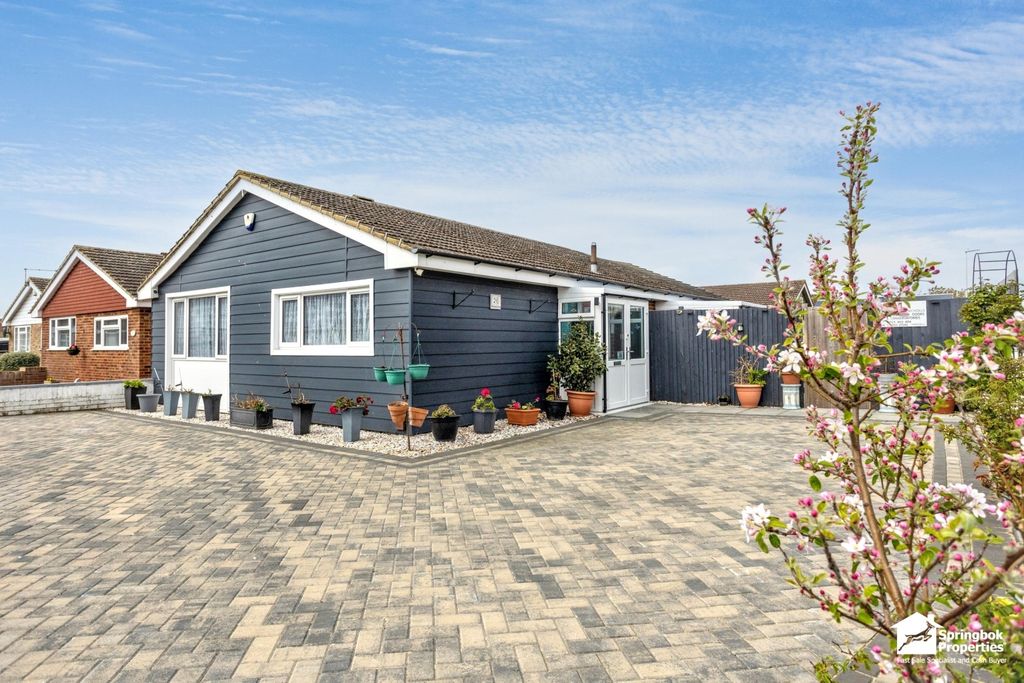 Property photo 1 of 17 Front View