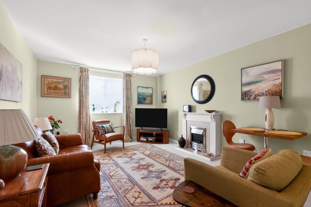 Property photo 2 of 17 Pnmb0934.Jpg