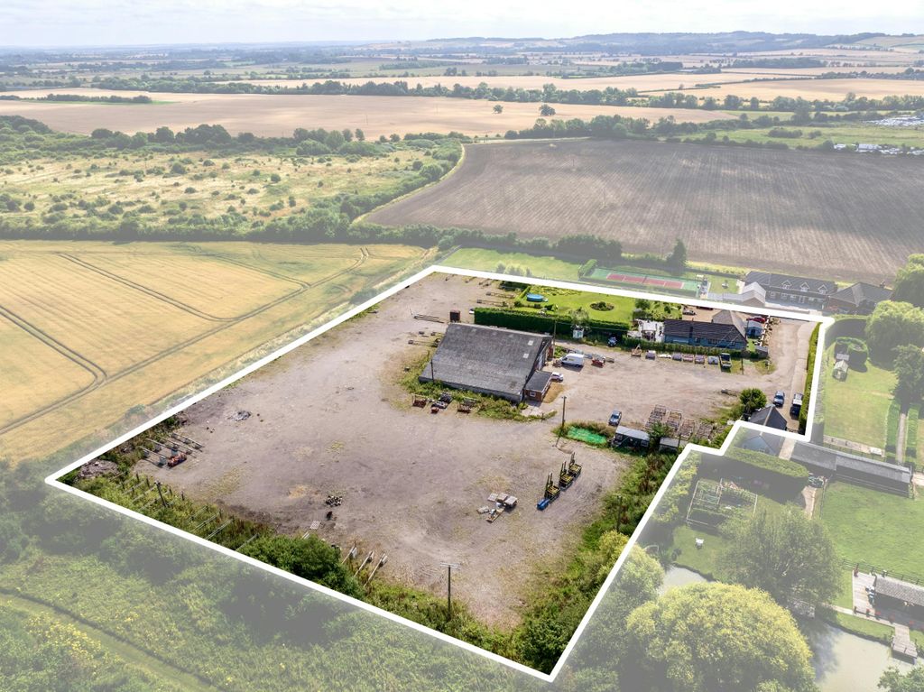 Property photo 3 of 7 Image 5