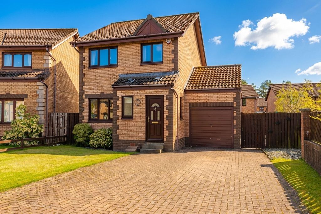 Property photo 1 of 26 Front View