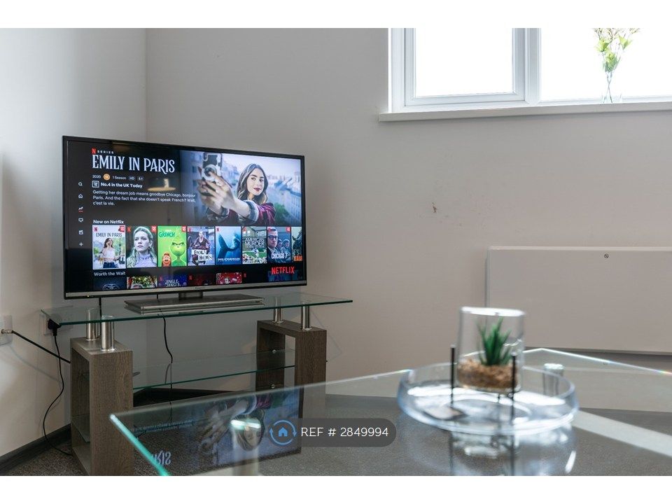 Property photo 2 of 35